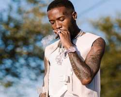 Shy Glizzy smoking